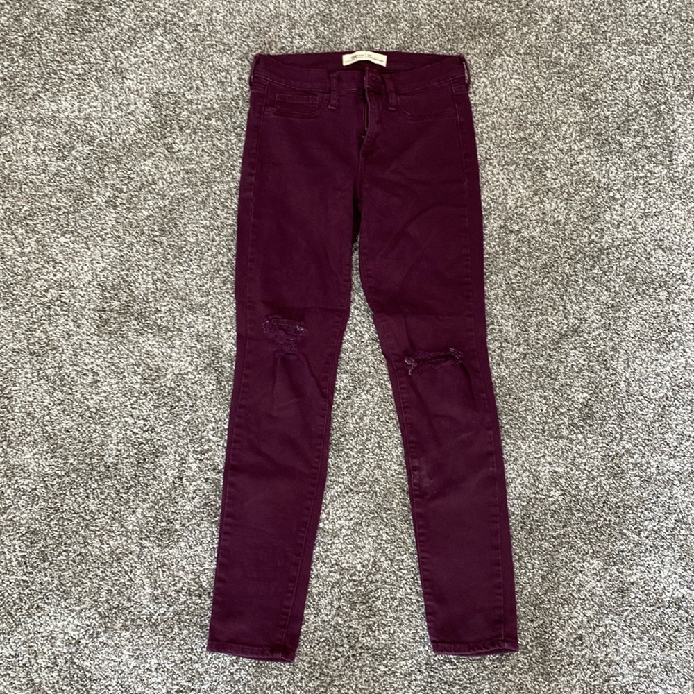GAP plum colored skinny jeans size 25